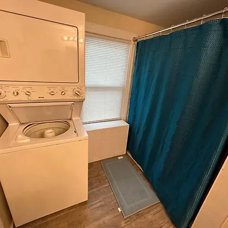 The Yellow Door 3-Bedroom Downtown Near Vt&Ru Radford Extérieur photo