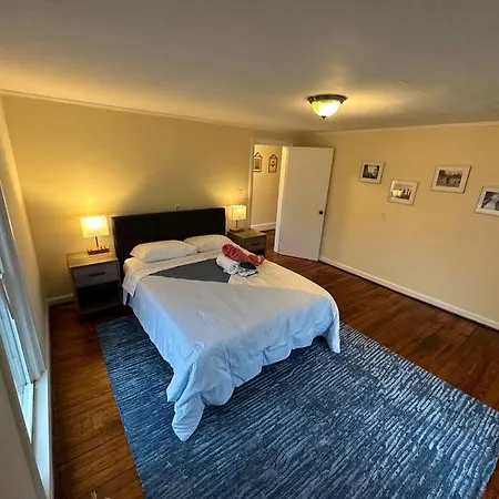 The Yellow Door 3-Bedroom Downtown Near Vt&Ru Radford Extérieur photo
