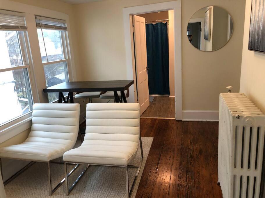 The Yellow Door 3-bedroom Downtown Near Vt&ru Appartement