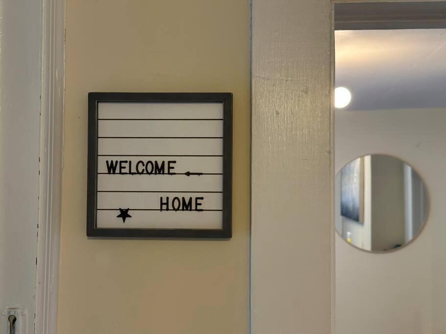 The Yellow Door 3-bedroom Downtown Near Vt&ru Appartement *