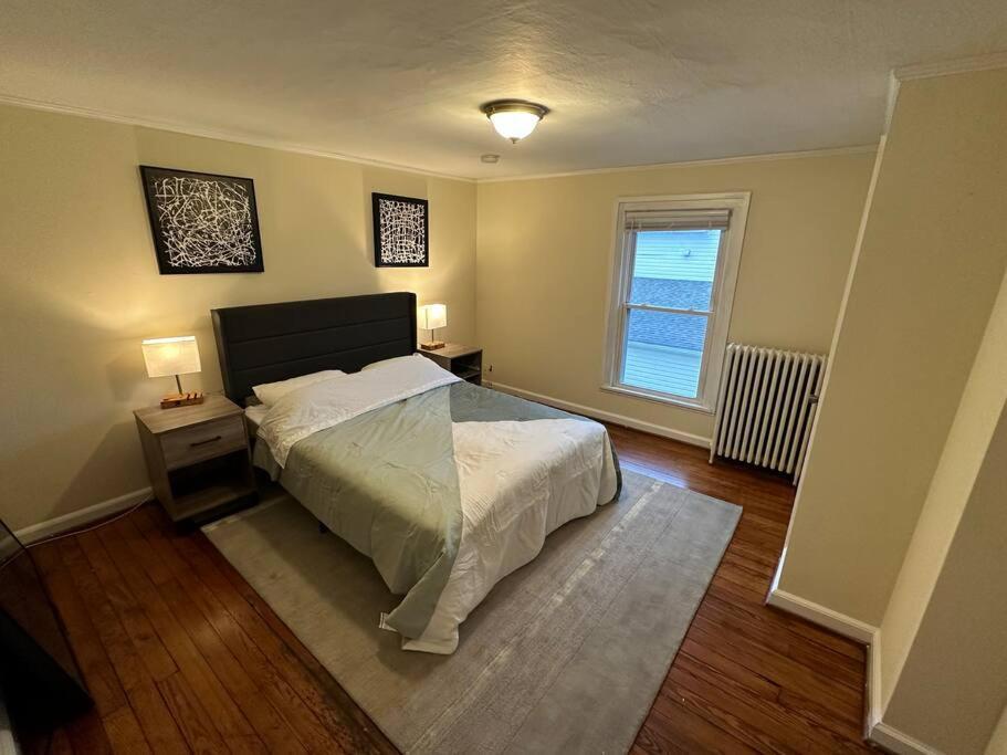 The Yellow Door 3-bedroom Downtown Near Vt&ru Appartement
