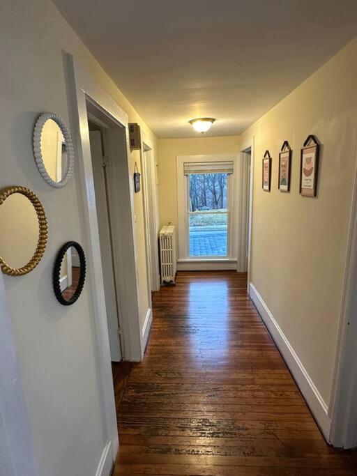 The Yellow Door 3-bedroom Downtown Near Vt&ru Appartement